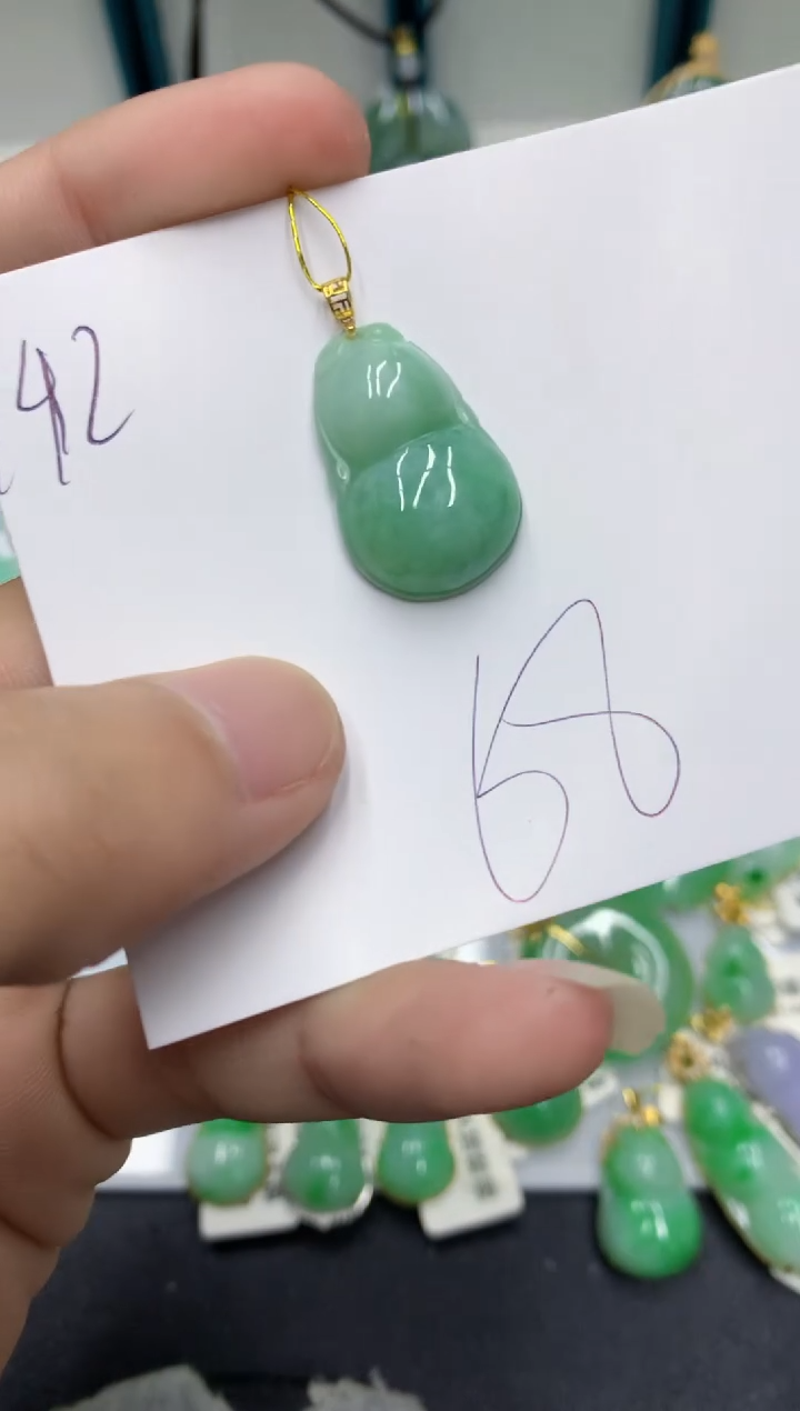 【闪购商品】翡翠颈饰18K金镶嵌翡翠