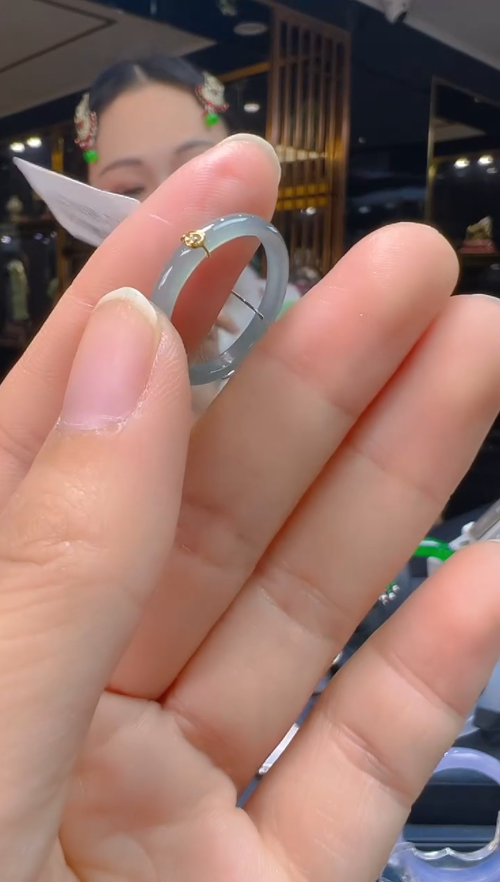 18K金镶嵌戒指翡翠062(多样性发货发其一)