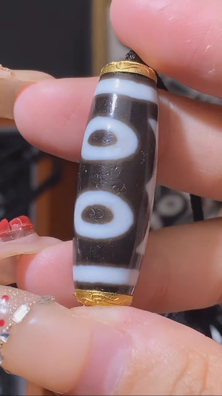 【闪购商品】玛瑙/玉髓颈饰18K金镶嵌Q31472金镶大P三眼项链