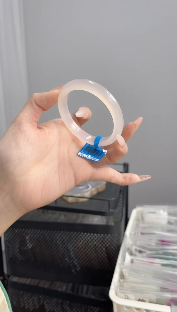 【闪购商品】玛瑙/玉髓手镯未镶嵌55-56圈