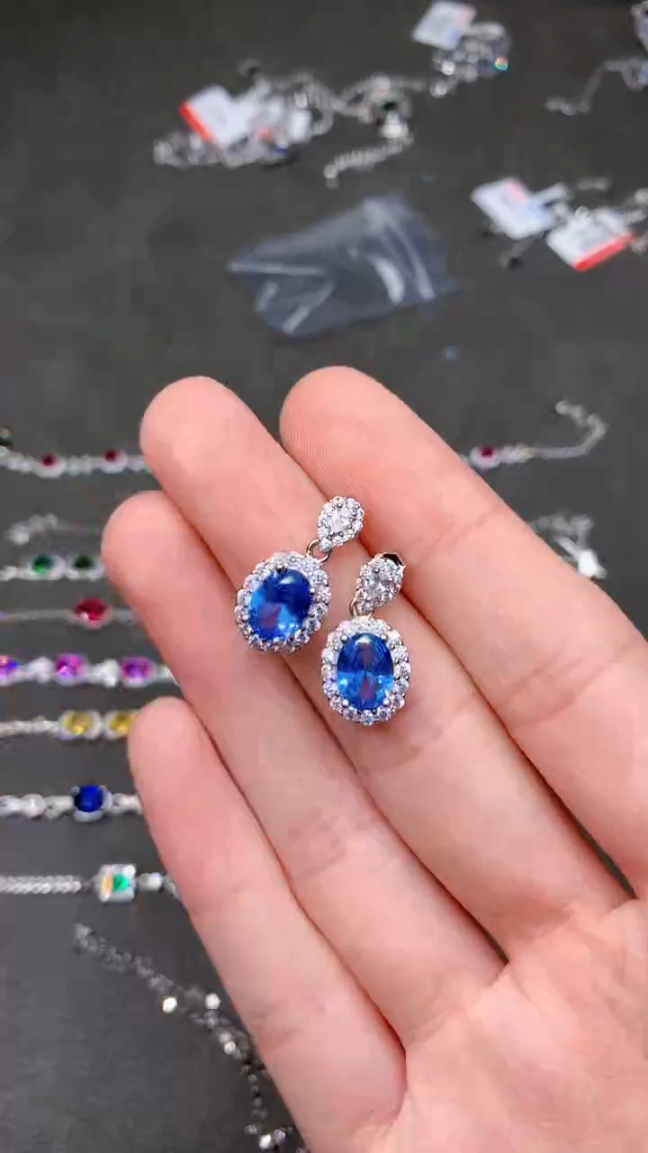【闪购商品】海蓝宝石耳坠银S925镶嵌.......
