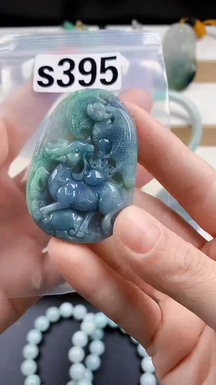颈饰未镶嵌翡翠天然翡翠吊坠挂件