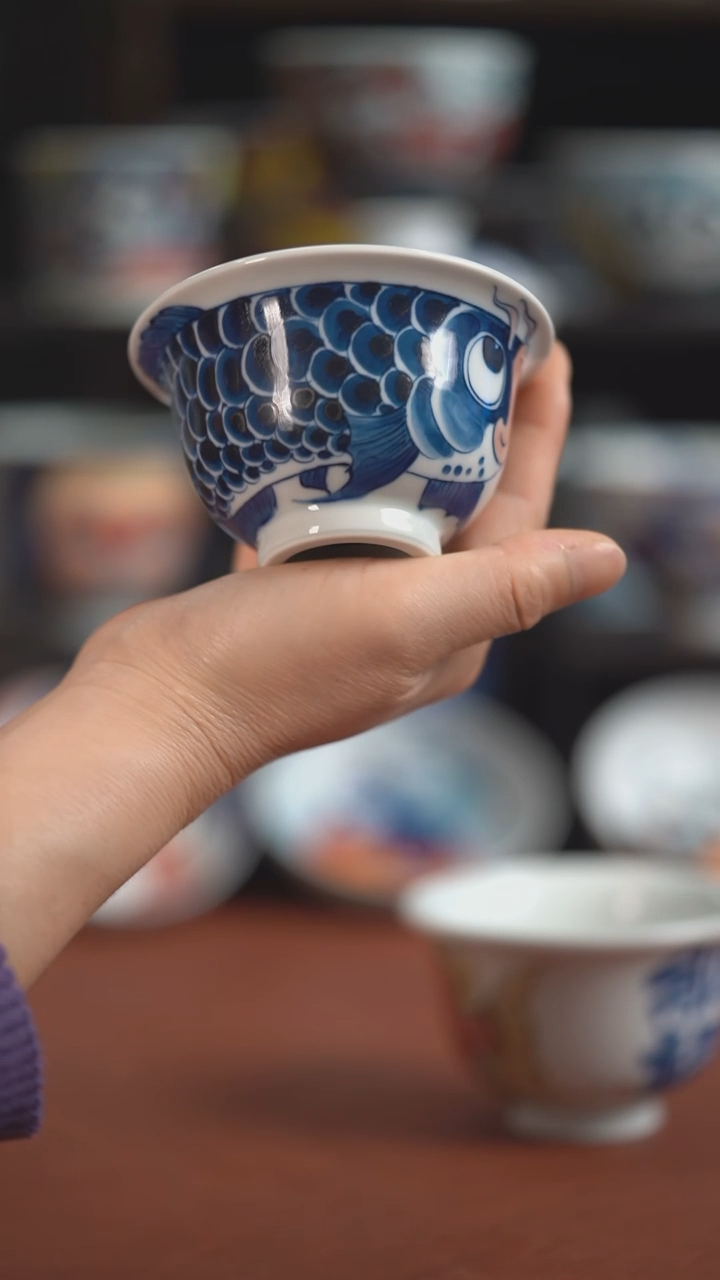 宠粉福利价          龙鱼压手杯