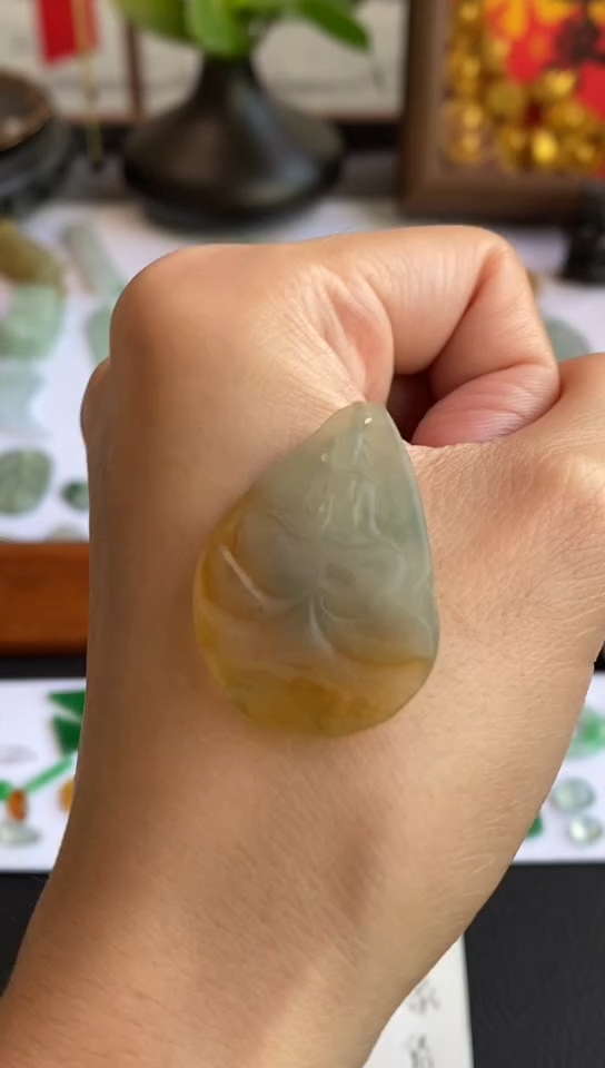 未镶嵌定制翡翠俏色无相观音~