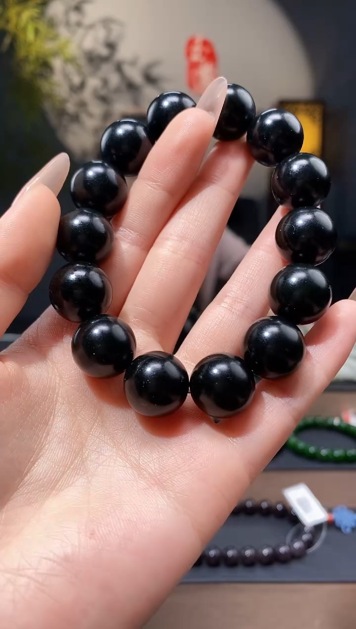 【闪购商品】和田玉1未镶嵌15mm黑青圆珠手串