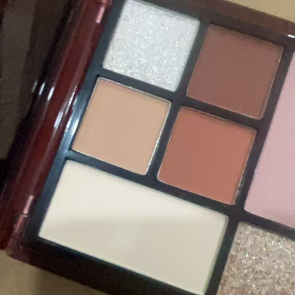 非常好用的10眼影        保真保证2