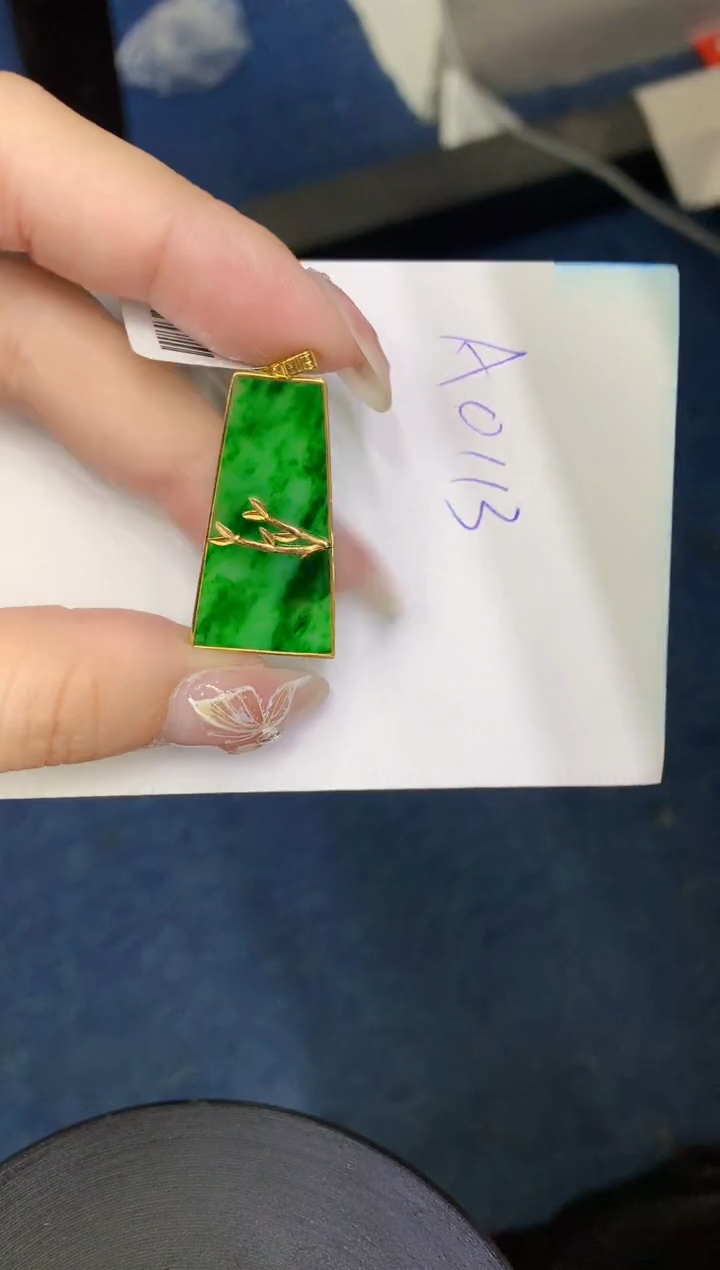 【闪购商品】翡翠颈饰18K金镶嵌000000000000