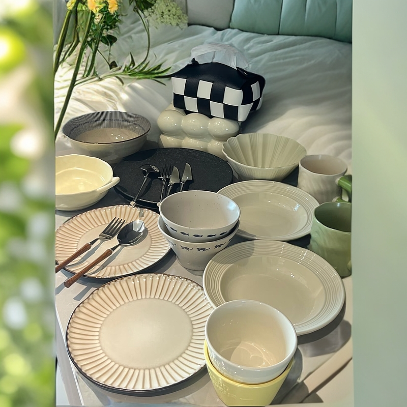 高品质陶瓷餐具 拍照高颜值餐盘汤盘菜盘碗 默认微瑕满18.9包邮