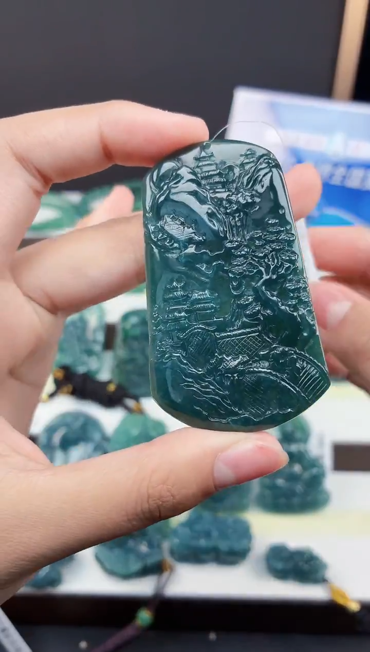 颈饰未镶嵌翡翠DLZ25120395