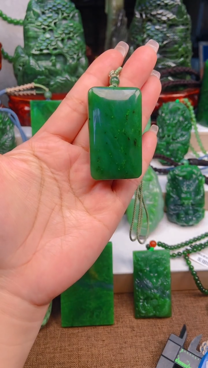 【闪购商品】和田玉挂件未镶嵌1