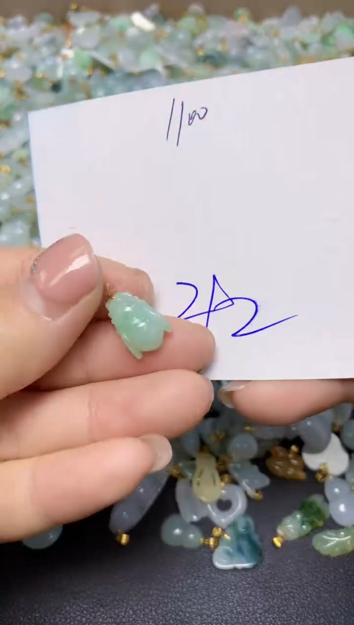 【闪购商品】翡翠挂件18K金镶嵌 天然翡翠A货