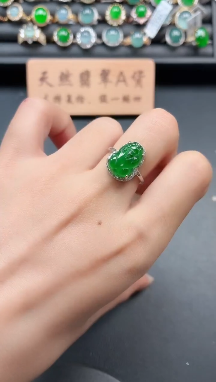 银S925镶嵌戒指翡翠1111