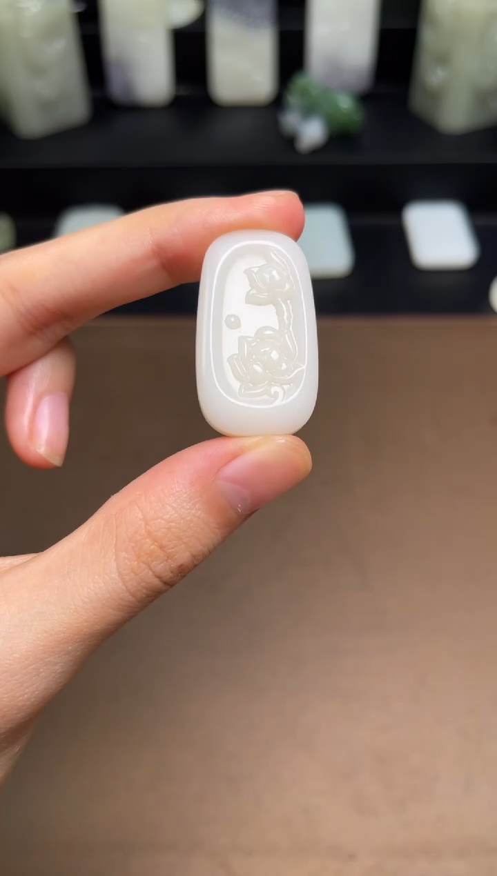 和田玉未镶嵌颈饰16