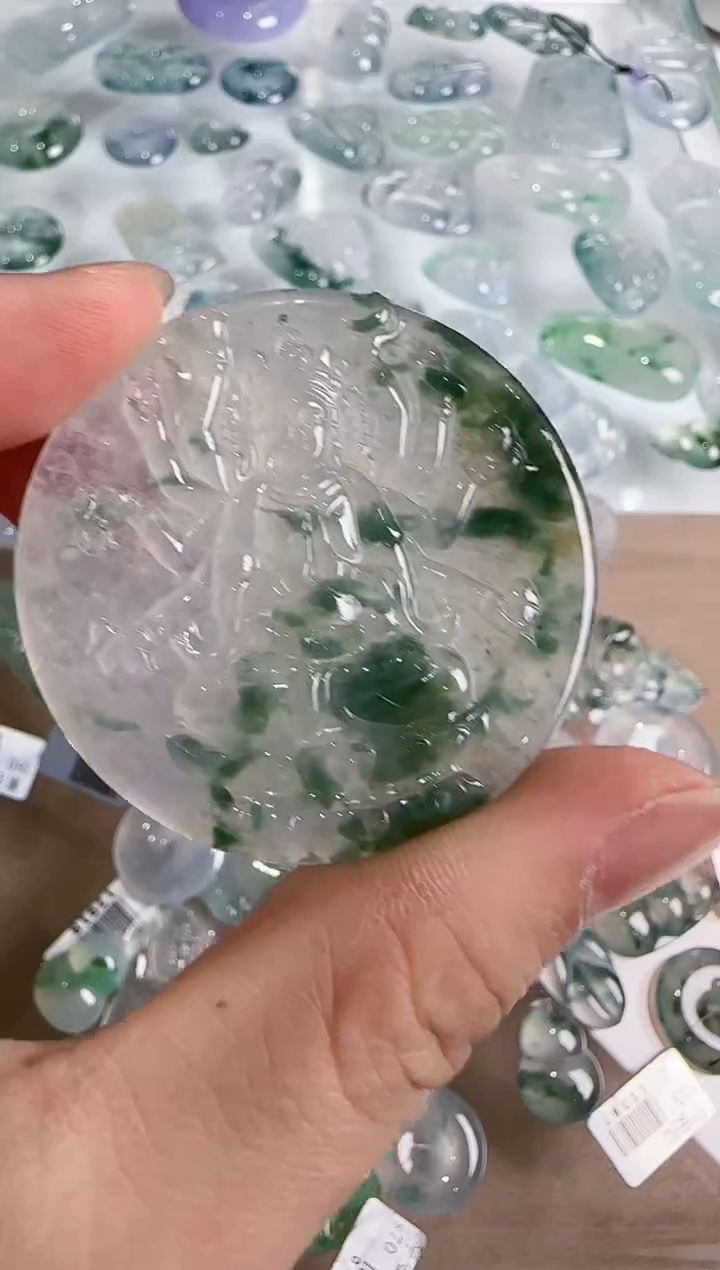 【闪购商品】翡翠吊坠(不含链)未镶嵌··