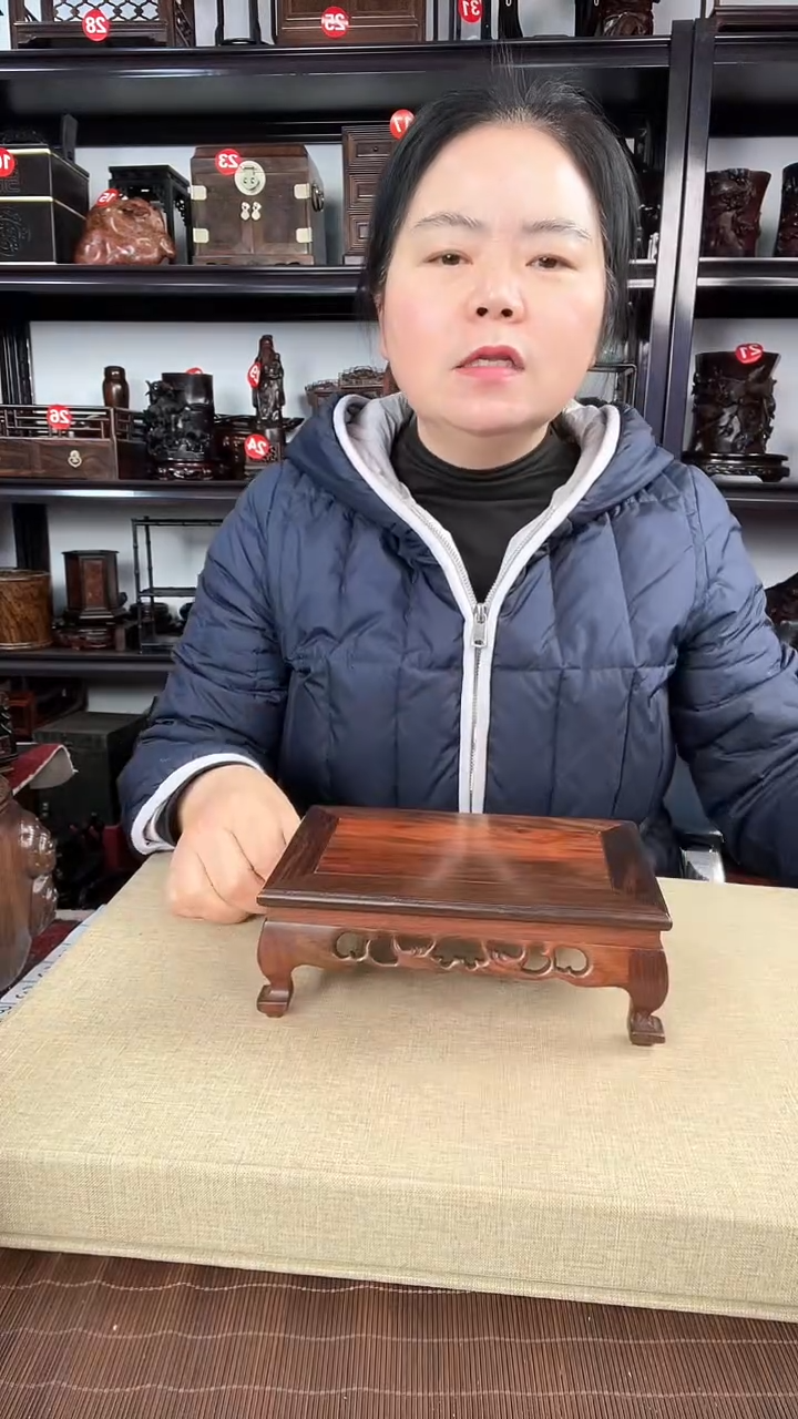 【闪购商品】木瑕疵303老李红木工艺品