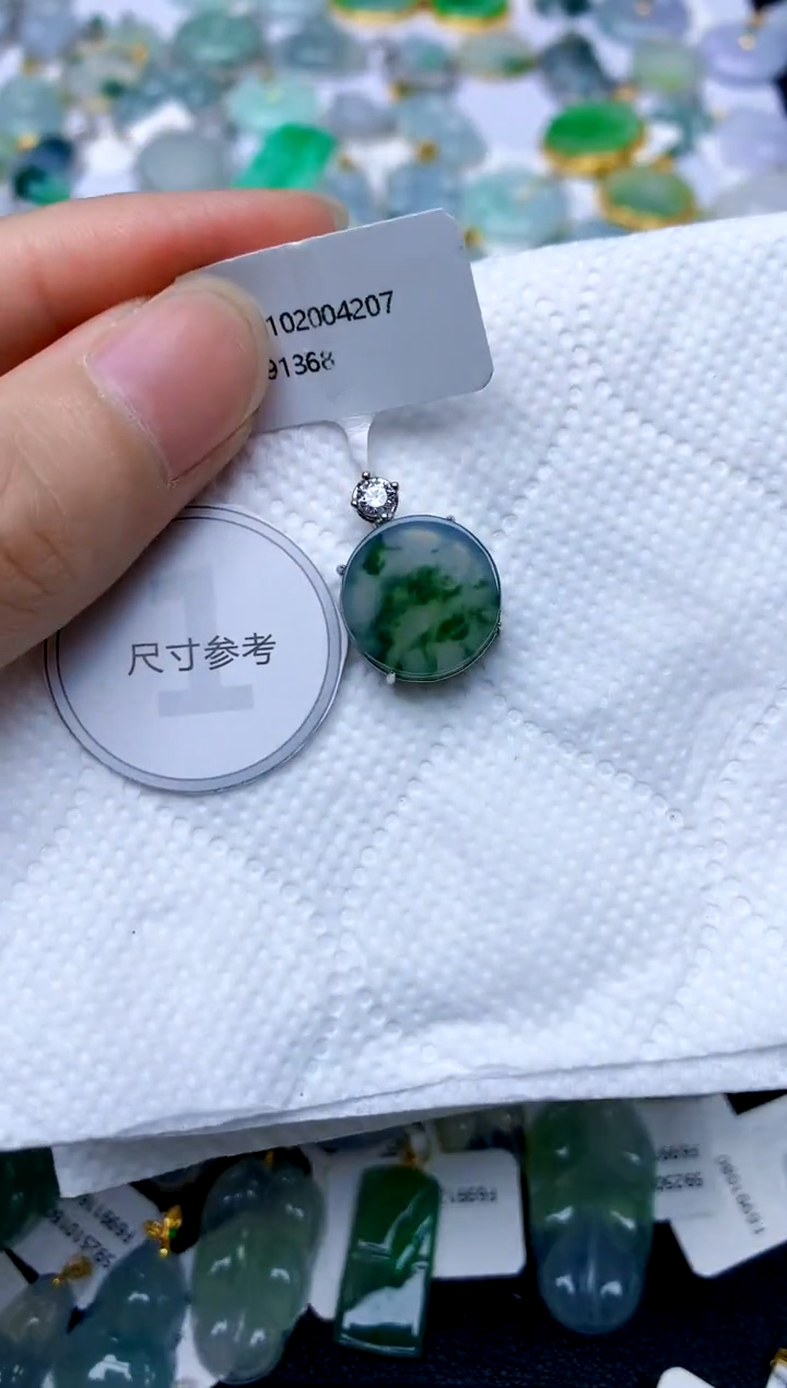 颈饰银S925镶嵌翡翠天然A货翡翠