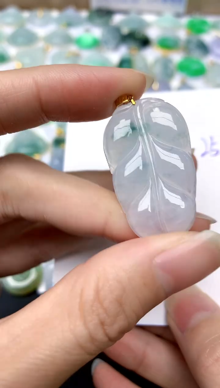 【闪购商品】翡翠颈饰18K金镶嵌25天然A货翡翠