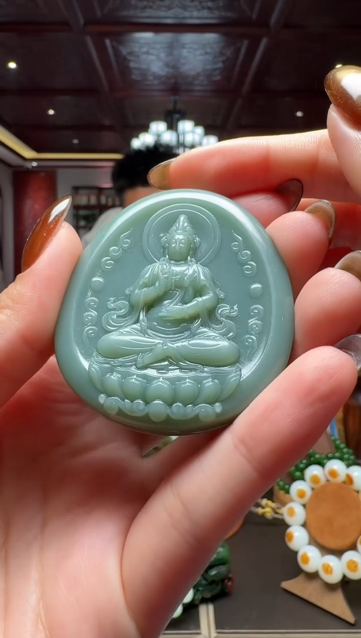 未镶嵌和田玉挂件by