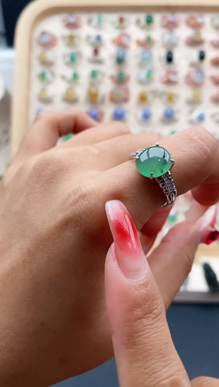 【闪购商品】翡翠戒指银S925镶嵌缅甸天然A货翡翠333 1+3