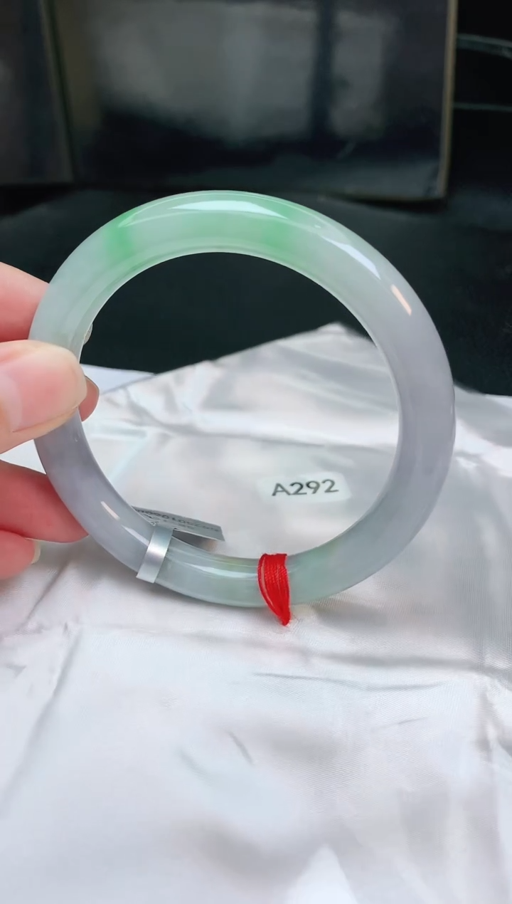 【闪购商品】翡翠手镯未镶嵌缅甸天然a货翡翠