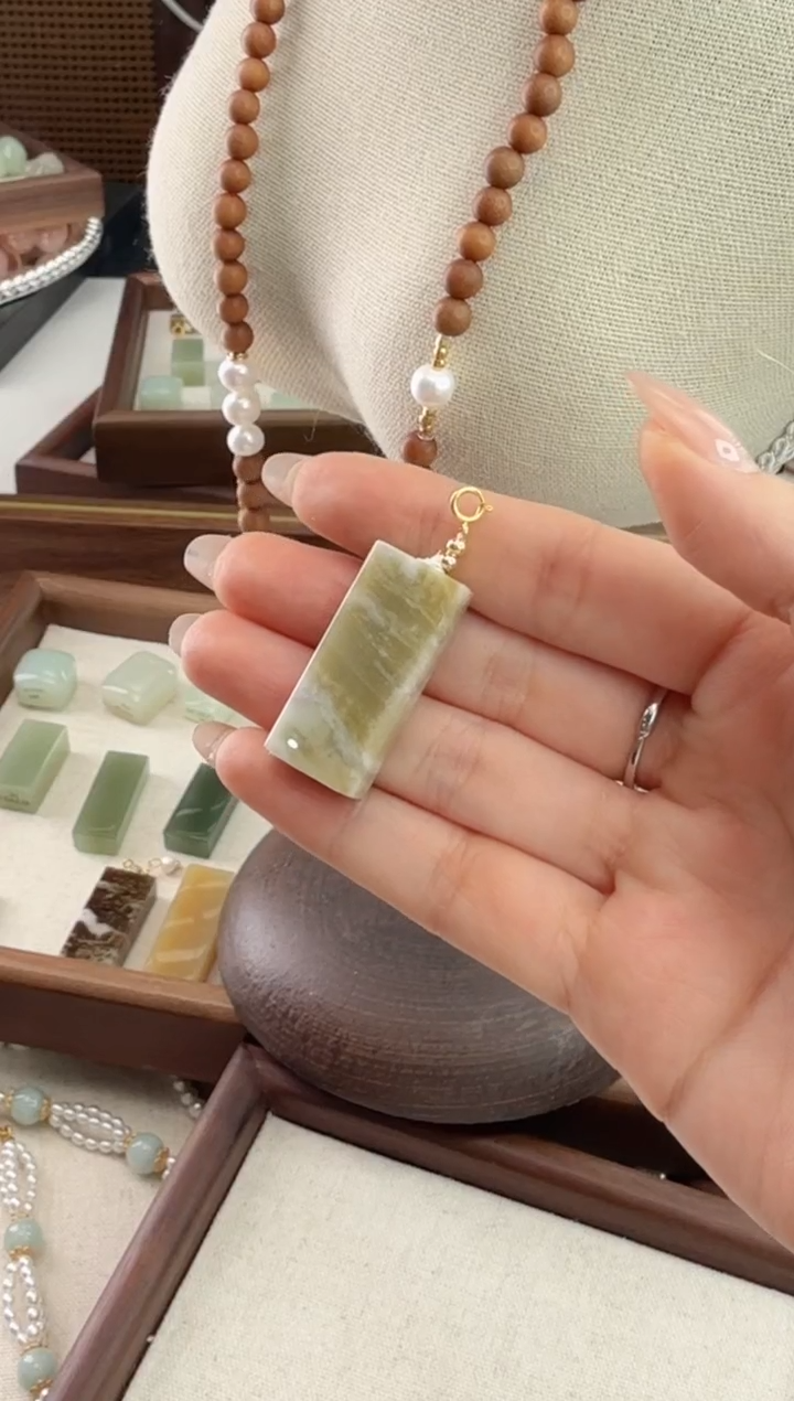 颈饰未镶嵌和田玉Z205