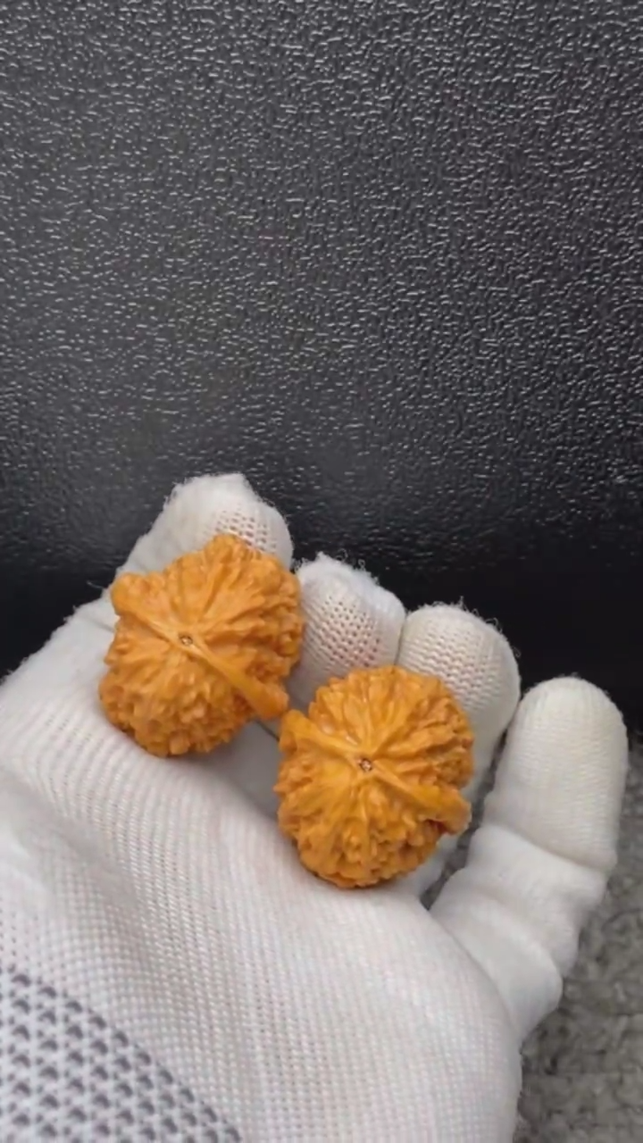 【闪购商品】文玩核桃把件凤眼