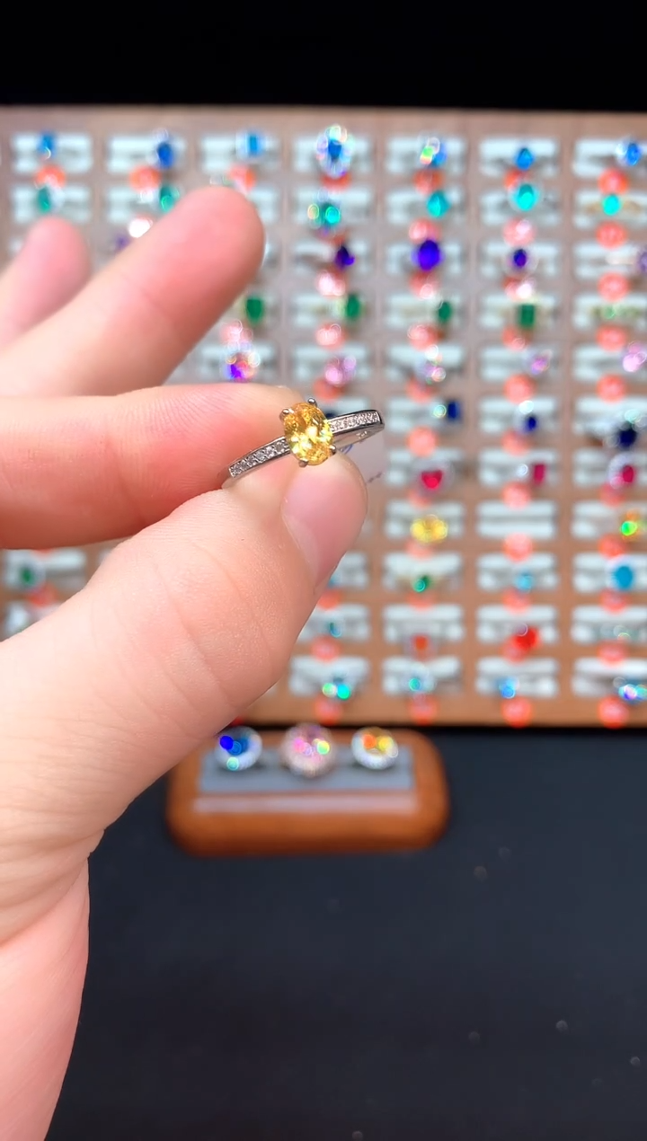 银S925镶嵌戒指黄晶......