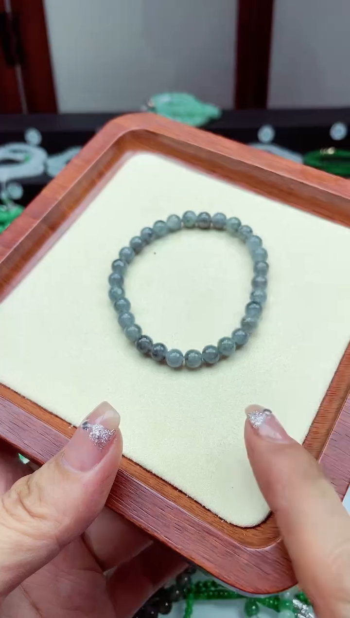 【闪购商品】翡翠手链未镶嵌翡翠