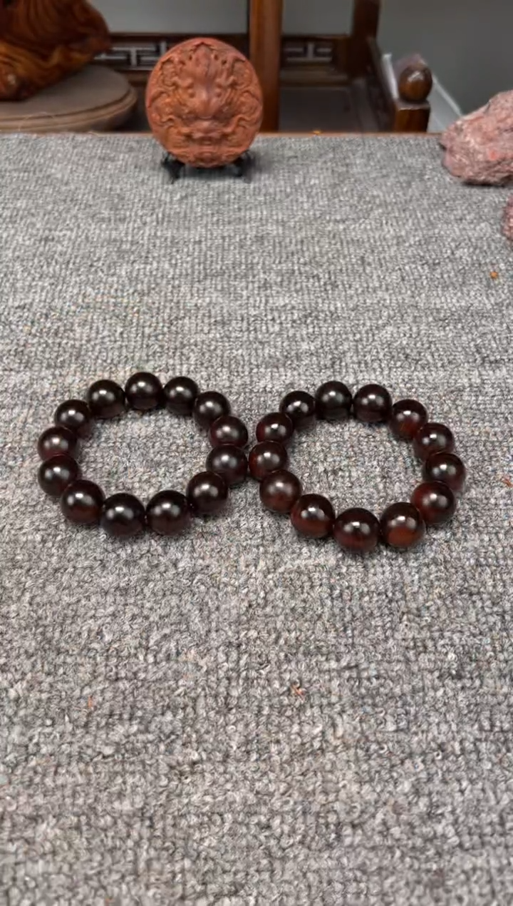 柏木（崖柏）1.8圆珠凤血金 带小冰裂款