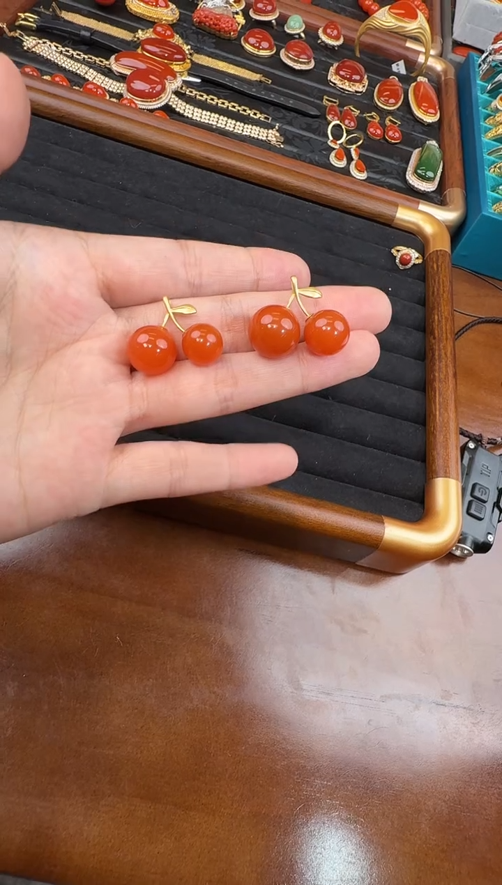 颈饰18K金镶嵌南红玛瑙58-541-12.29多样性拍一发一