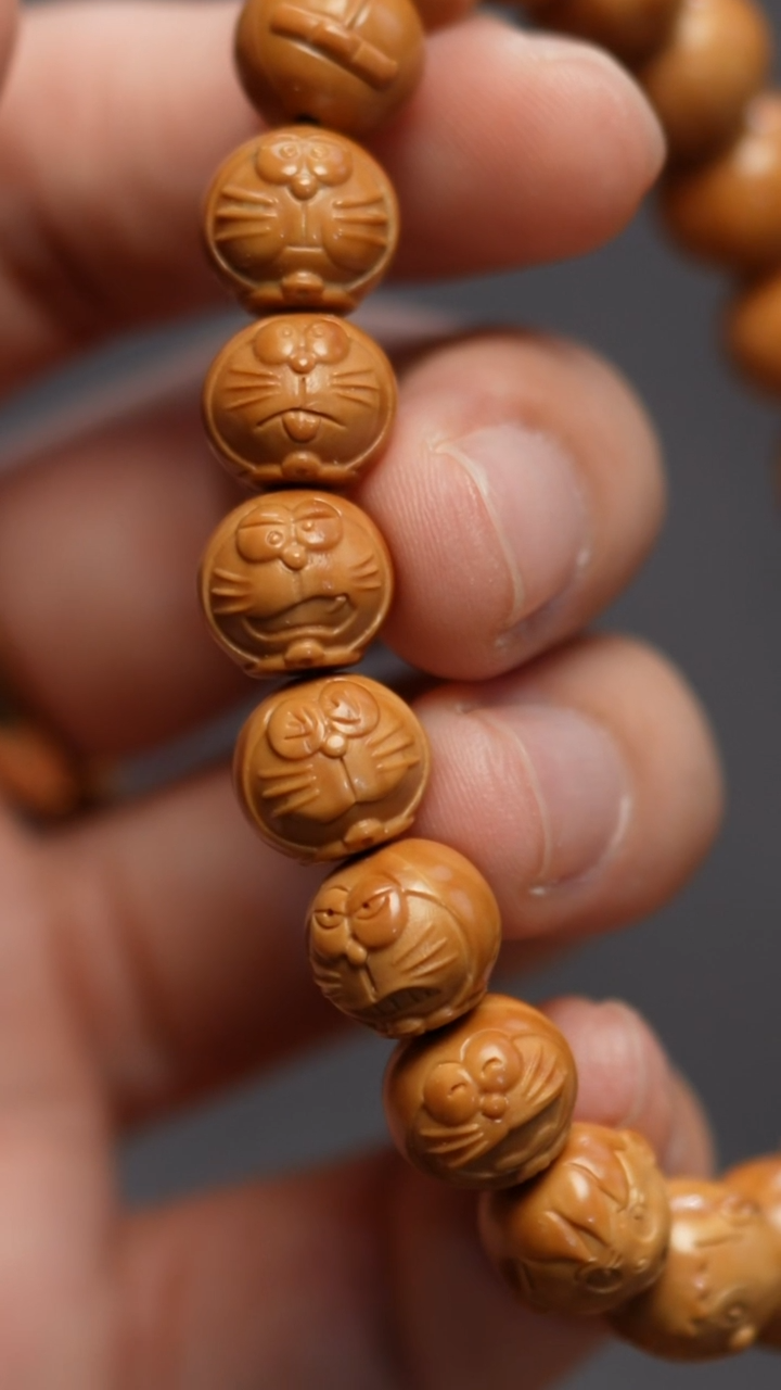 吊坠猴头核桃小机器猫