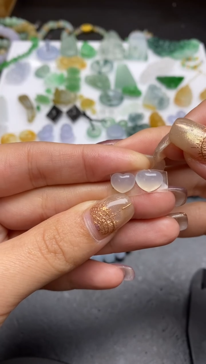 【闪购商品】定制翡翠未镶嵌翡翠毛货~