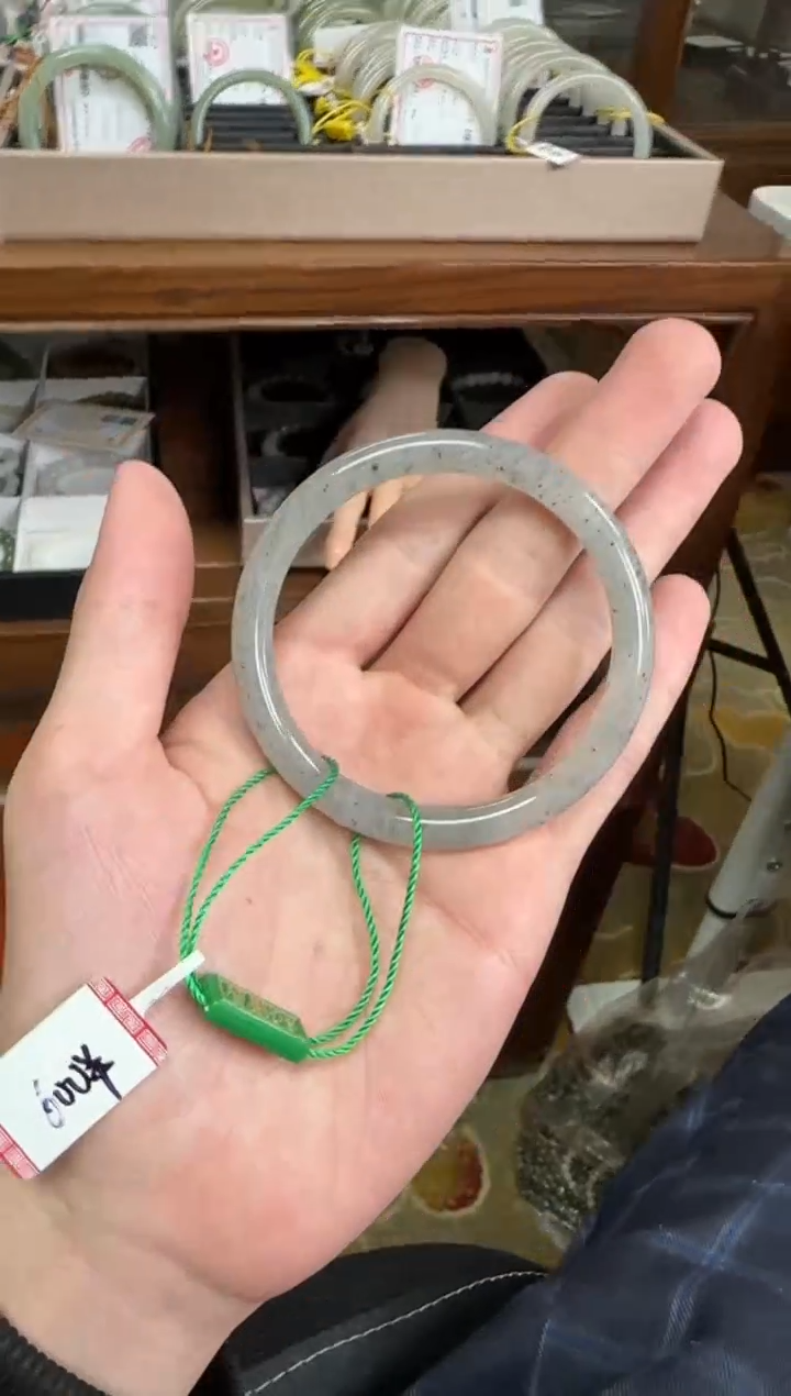 未镶嵌手镯和田玉56