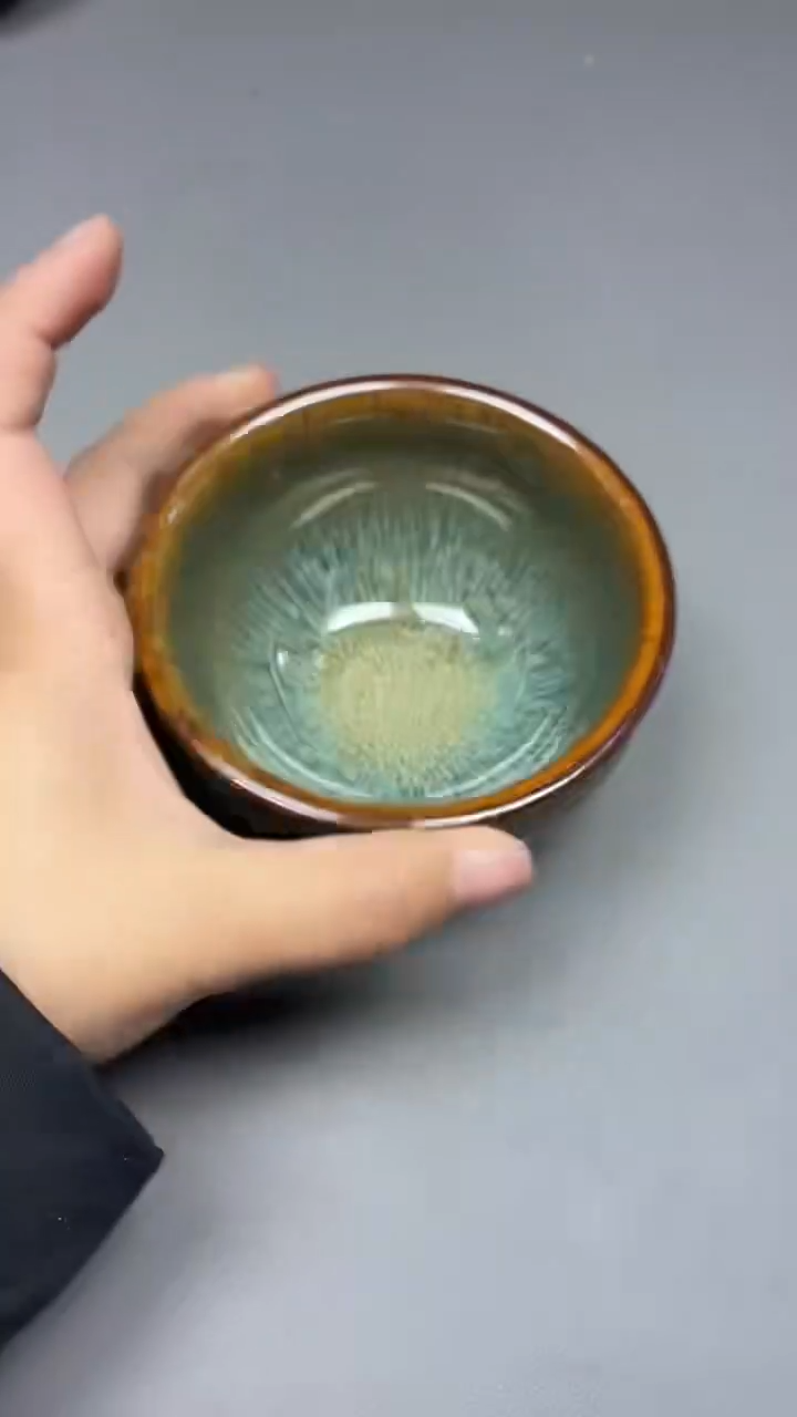 茶盏31默认微瑕              