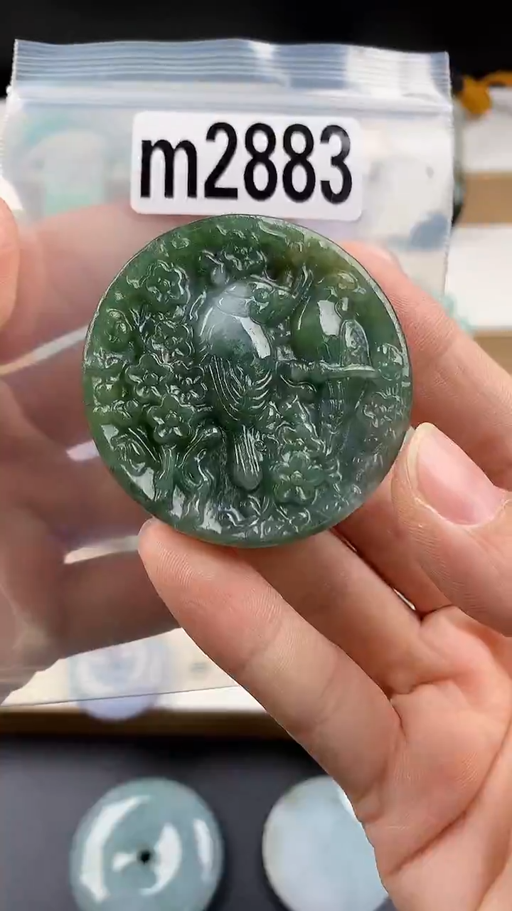 颈饰未镶嵌翡翠天然翡翠吊坠挂件