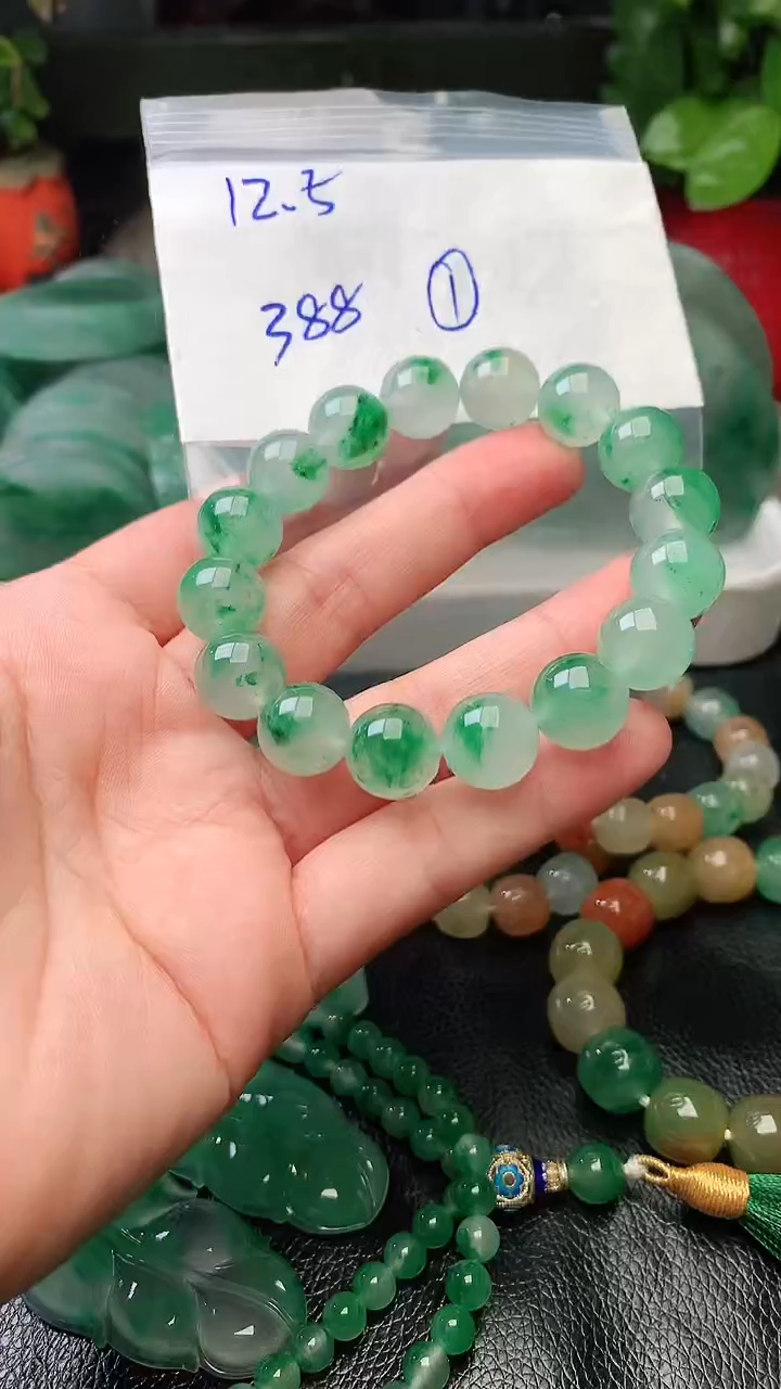 定制石英质玉（非洲翠）手串12.5mm