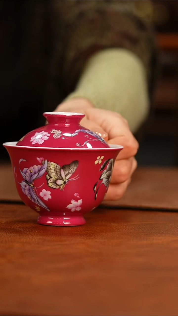 瓷瓷姑娘溢珍堂胭脂红百碟图盖碗