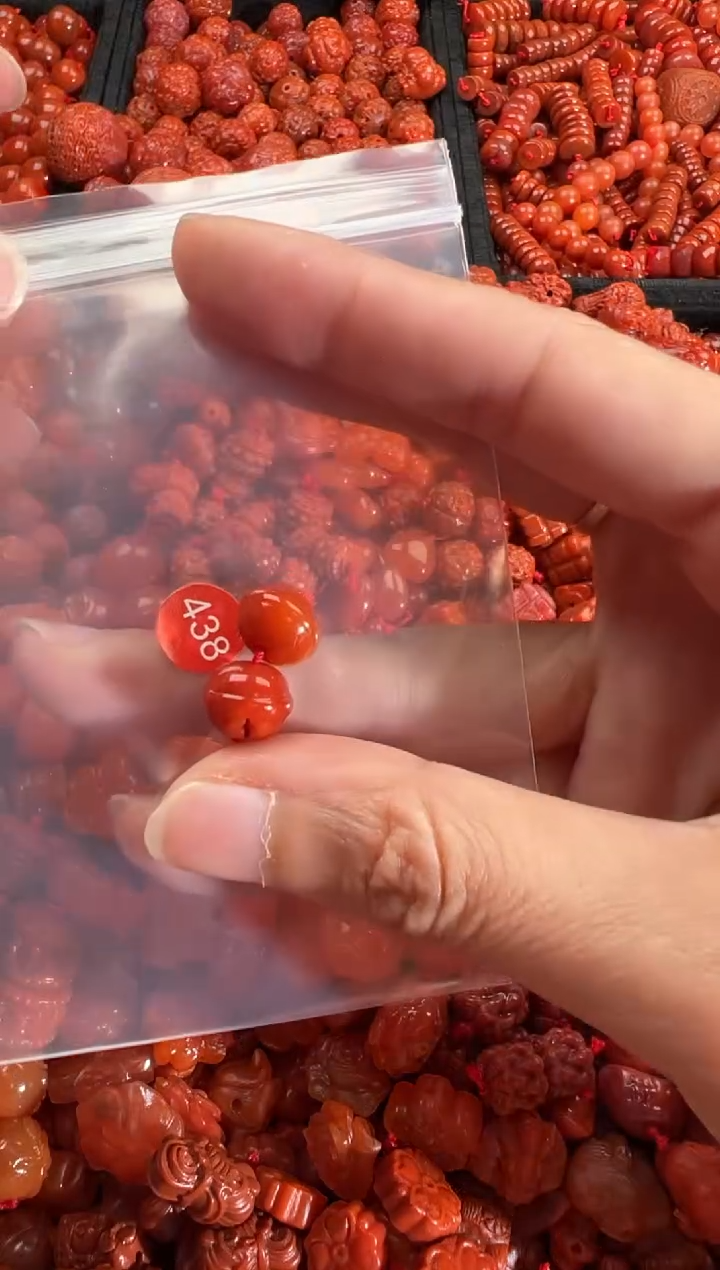 【闪购商品】南红玛瑙颈饰未镶嵌2