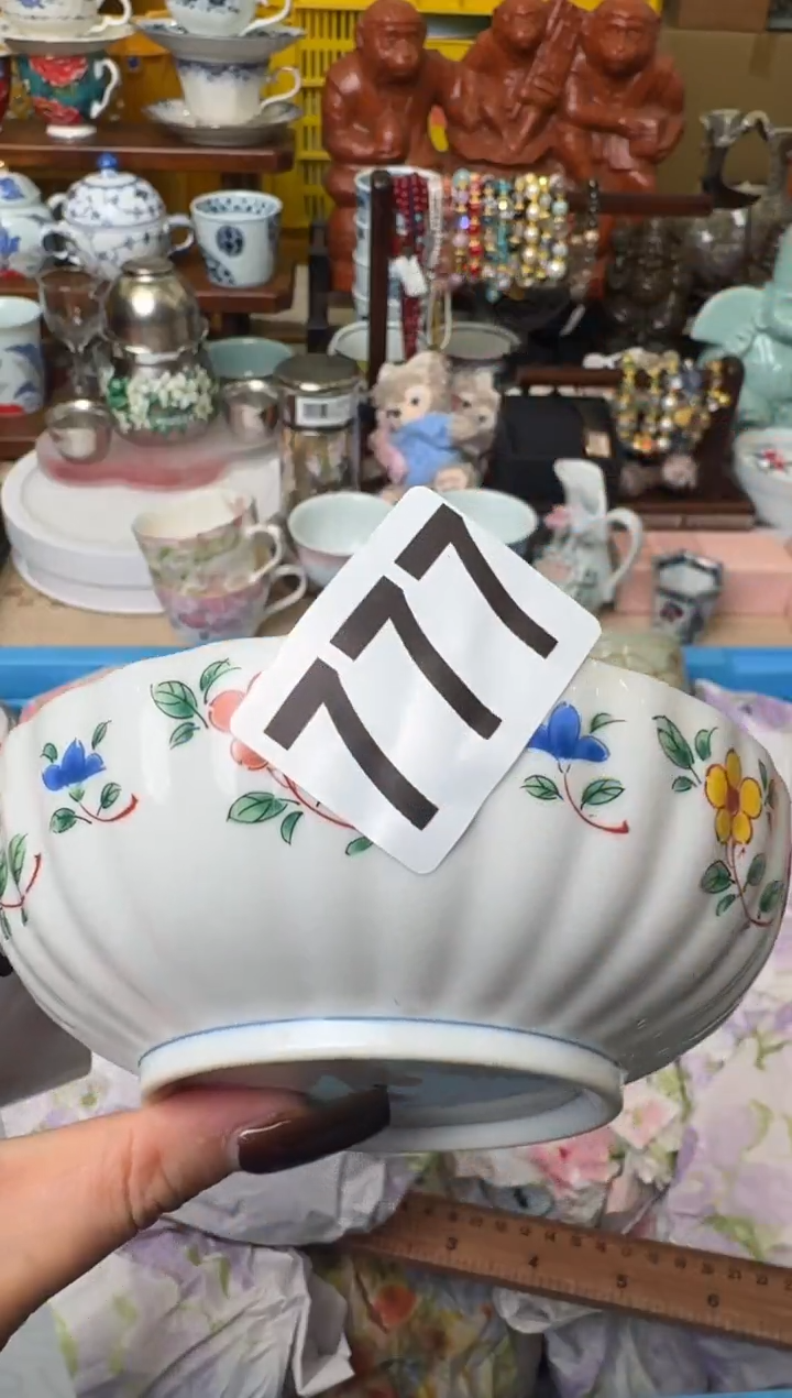 瓷片何****欢何止一句喜欢何止一句喜欢