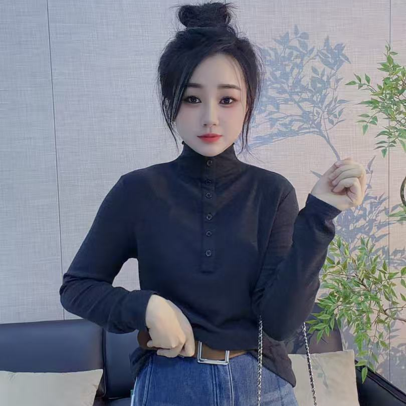 丹丹精选--5279新款木耳边扣子装饰半高领磨毛打底上衣