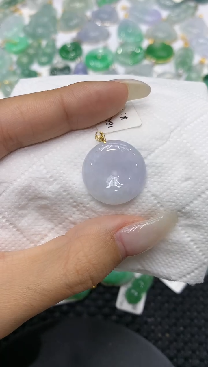 颈饰18K金镶嵌翡翠111111111111