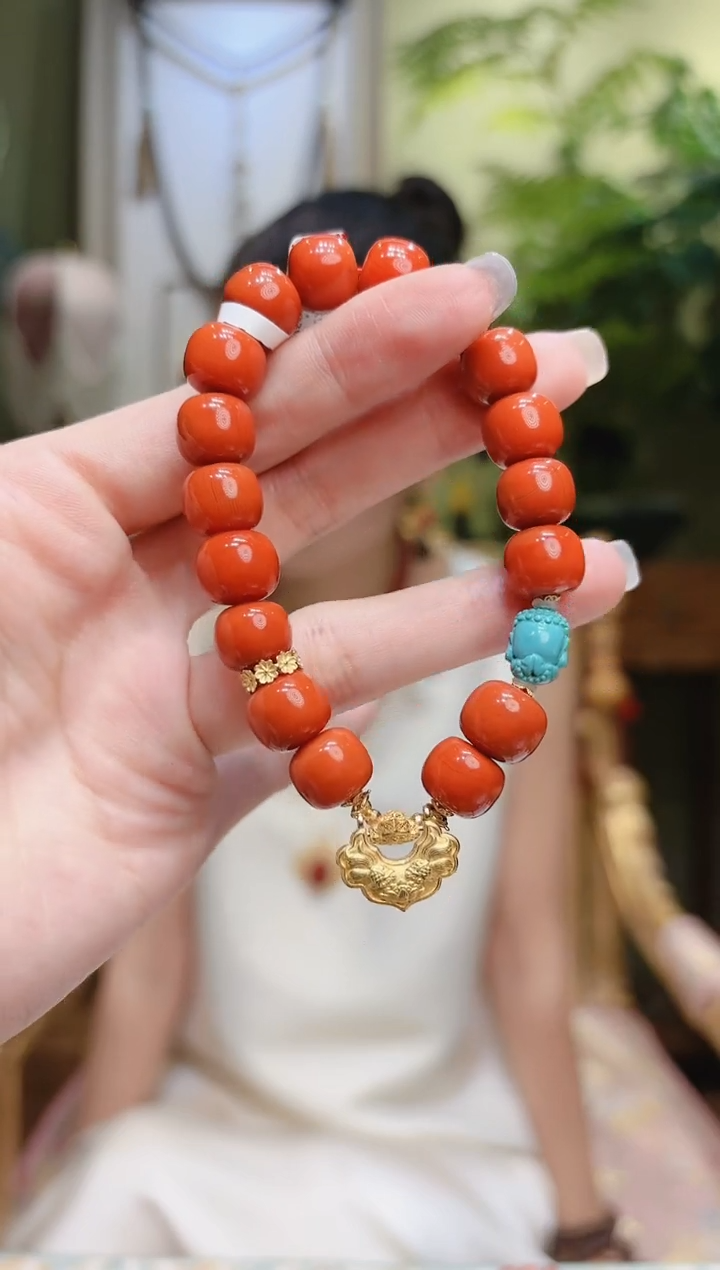 【闪购商品】南红玛瑙手串18K金镶嵌锦鲤锁南红手串