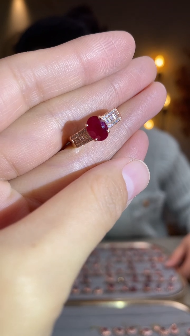 银S925镶嵌手饰红宝石手饰