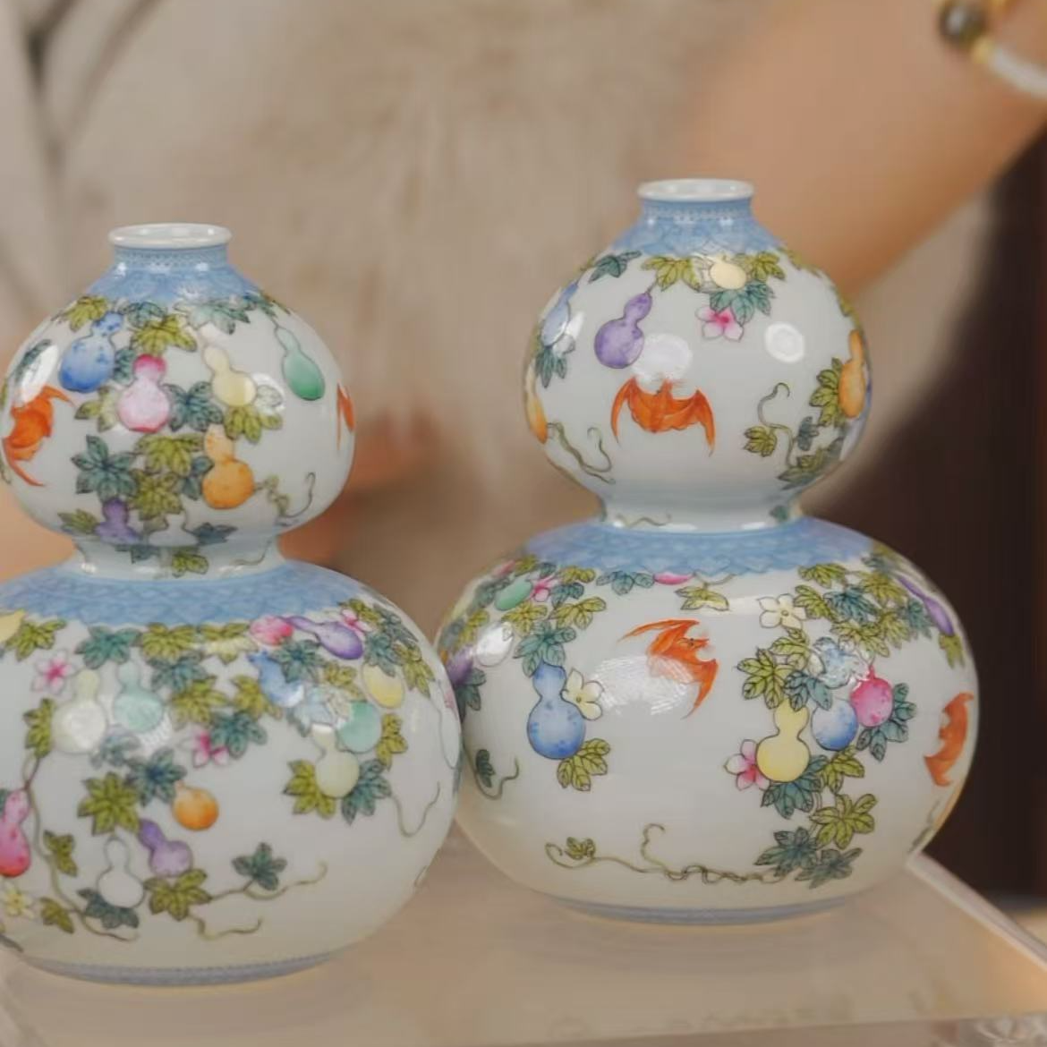 国呈拍卖古董瓷器