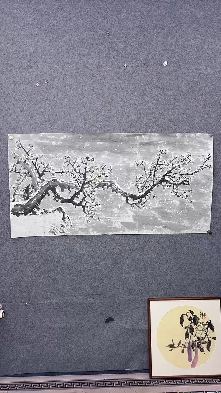 国画梅*136*68吴铁成作品