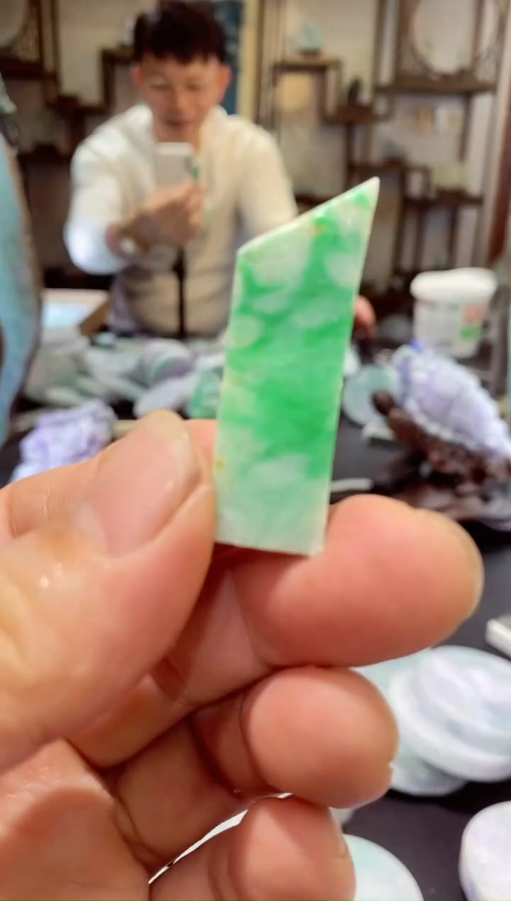 未镶嵌定制翡翠开**心翡翠11