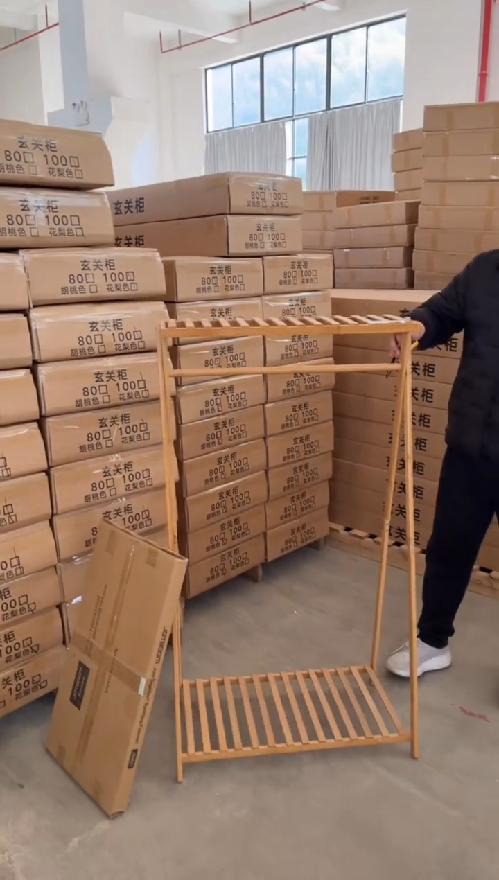 竹  jbm43衣帽架
