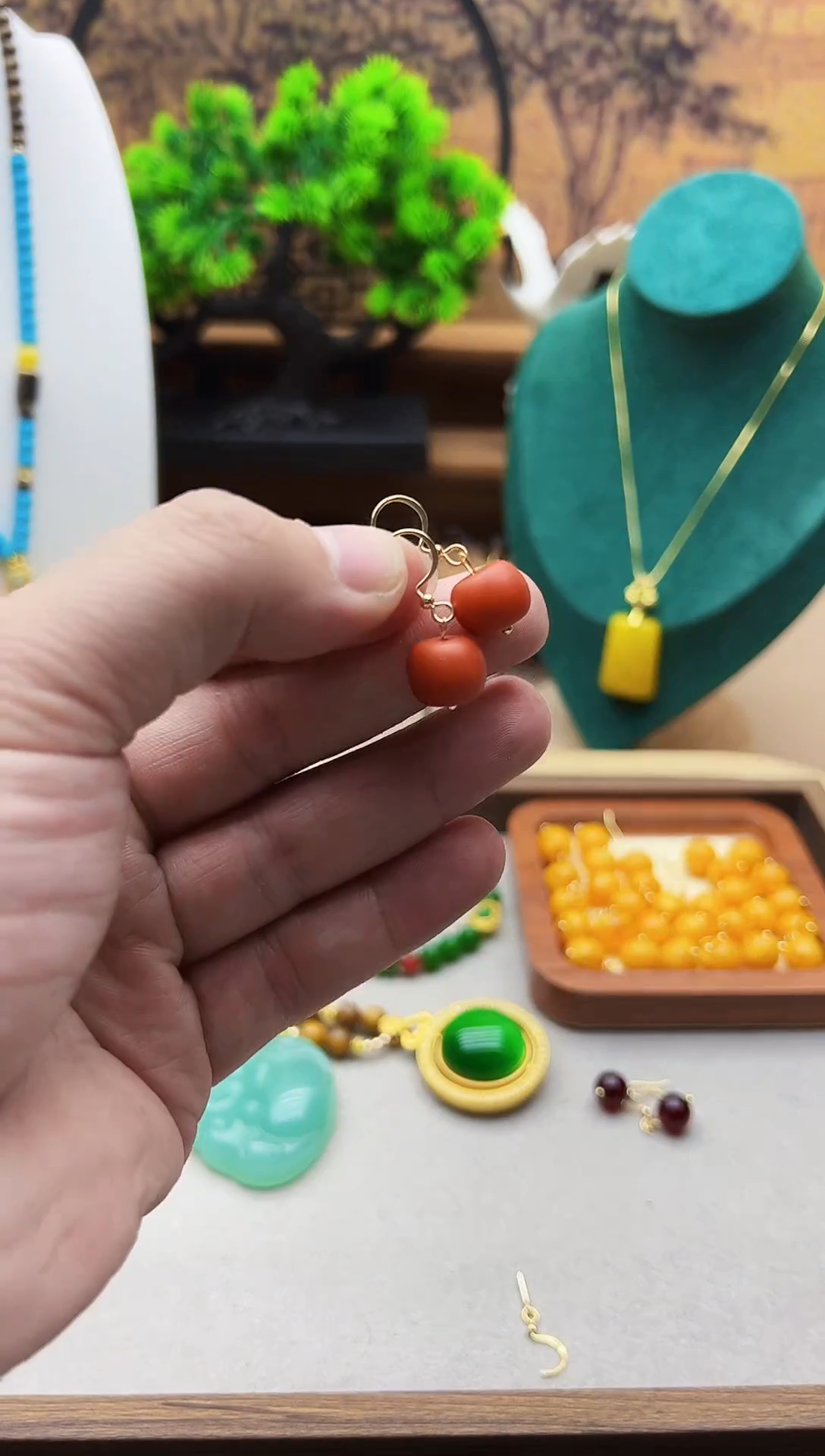 【闪购商品】蜜蜡耳饰14K金镶嵌E67     