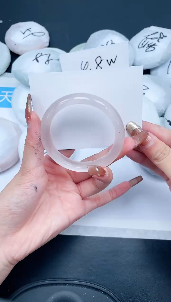 【闪购商品】石英质玉手镯未镶嵌372-54