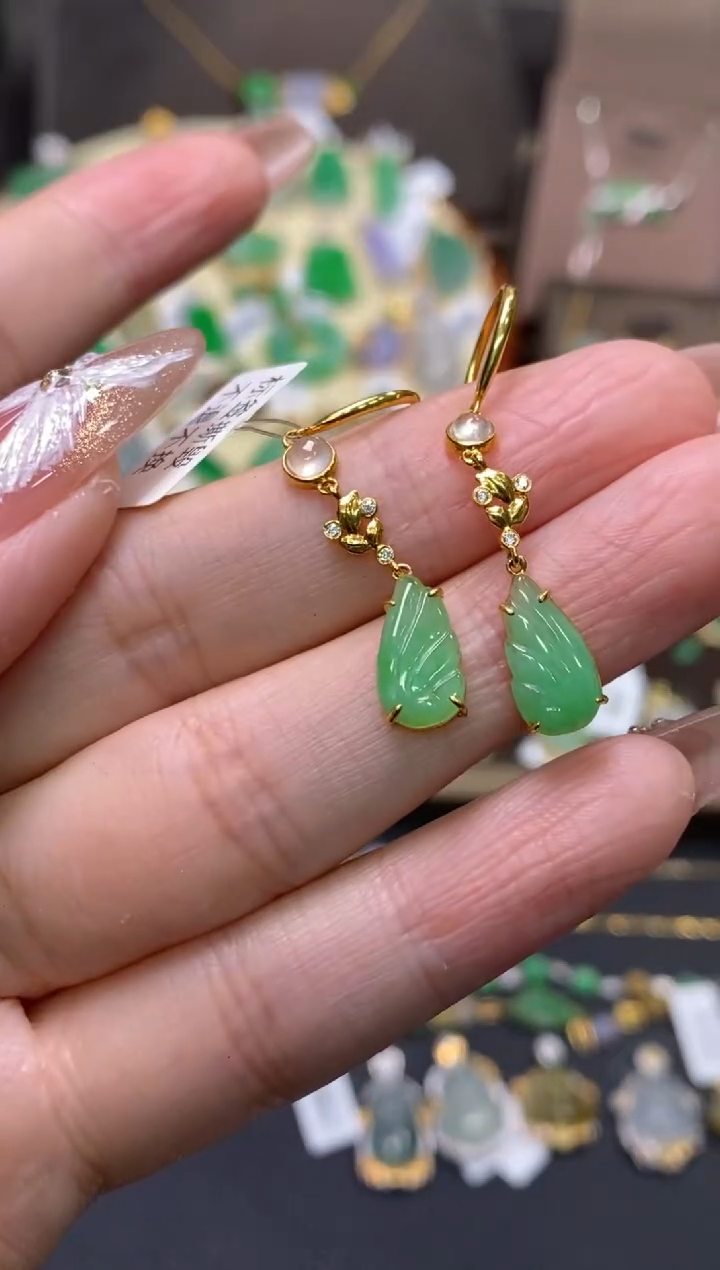 【闪购商品】翡翠颈饰18K金镶嵌净货11028